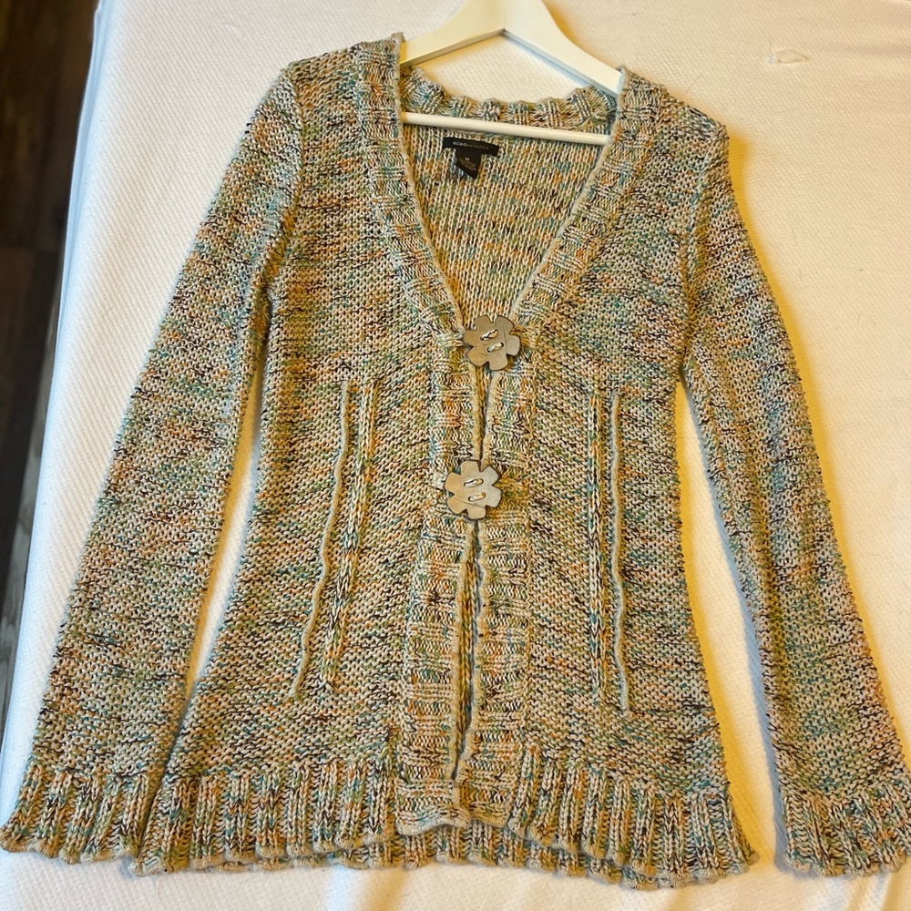 Light & Comfy 🤗 BCBGMAXAZRIA Sweater with Wooden Flower Buttons!